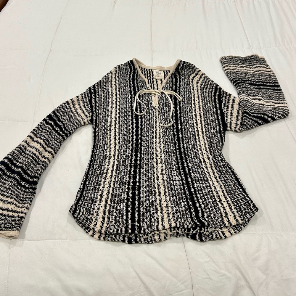 Billabong Black and Cream Knit Sweater Top with Flared sleeves